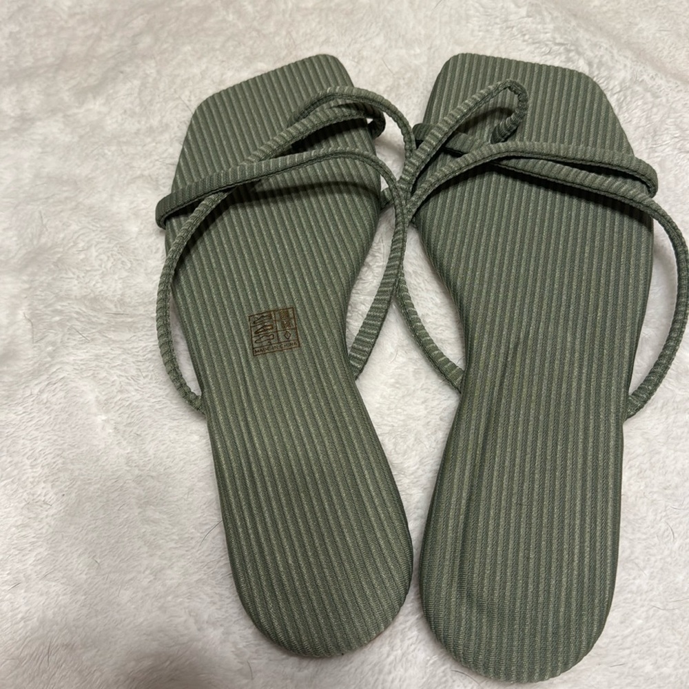 Sage sandals
